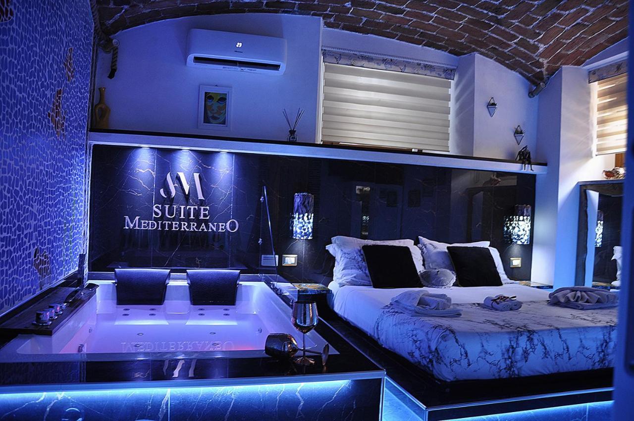 Suite Mediterraneo 치비타베키아 외부 사진
